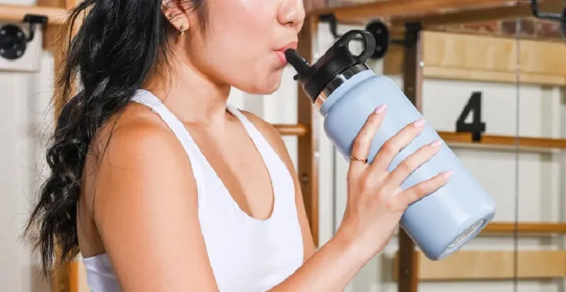 Uống nhiều nước hơn có lợi cho sức khỏe của bạn không?